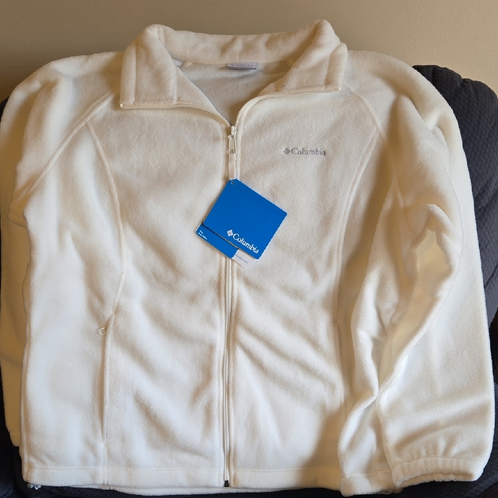 Columbia Women's Cream Fleece Jacket NWT